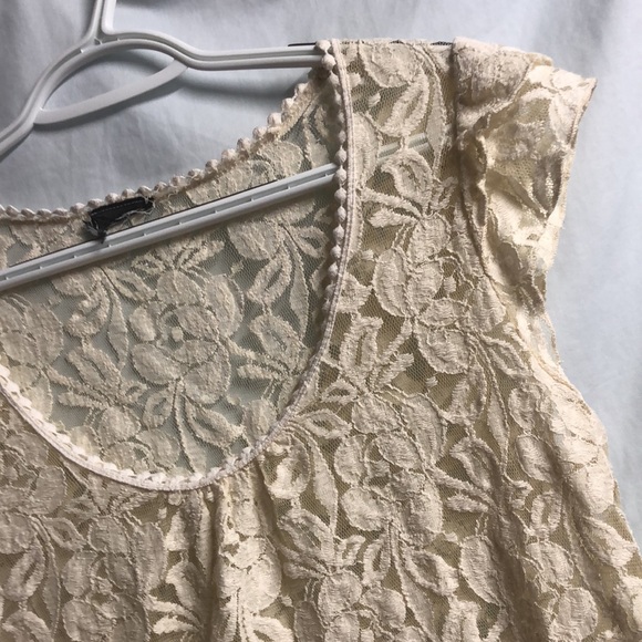 Cream ivory sheer lace top no size ruffled sleeves - Picture 3 of 11